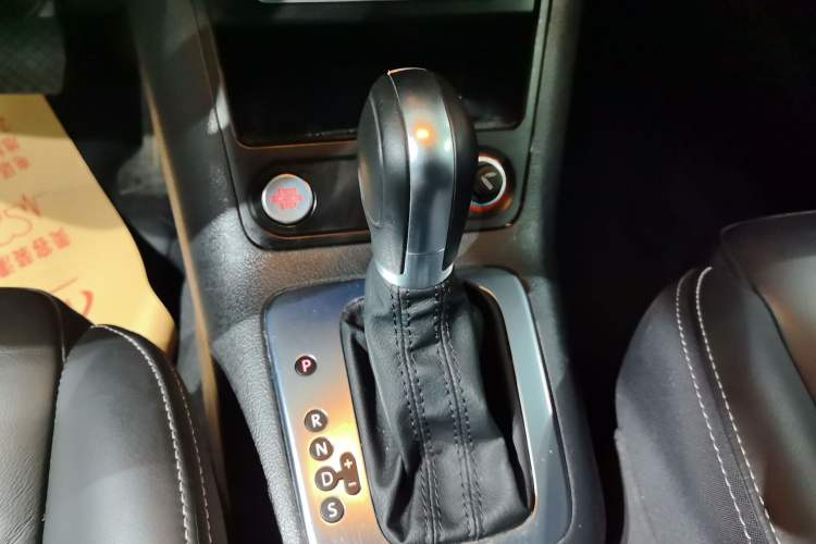 Used Volkswagen Tiguan 2014 1.8TSI Automatic 2WD 30th Anniversary Edition Gear Lever