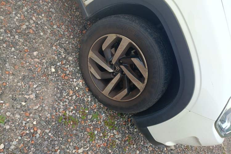 Used Citroen C3-XR 2015 1.6L Automatic Pioneer Model Right Front Wheel Hub