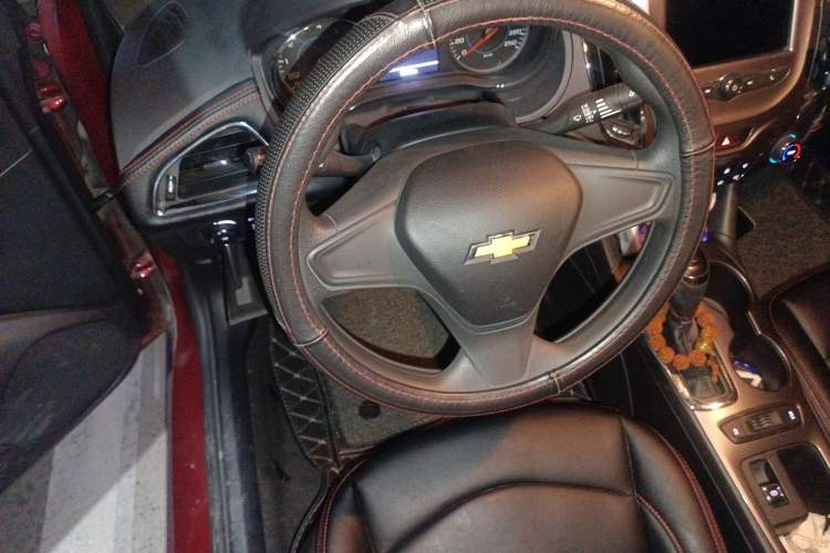 Used Chevrolet Cruze 2018 320 Automatic Pioneer Sunroof Edition