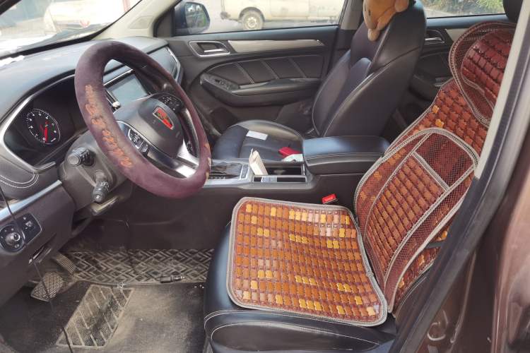 Used Roewe RX5 2019 20T Two-Wheel Drive Automatic 4G Connected Platinum Edition
