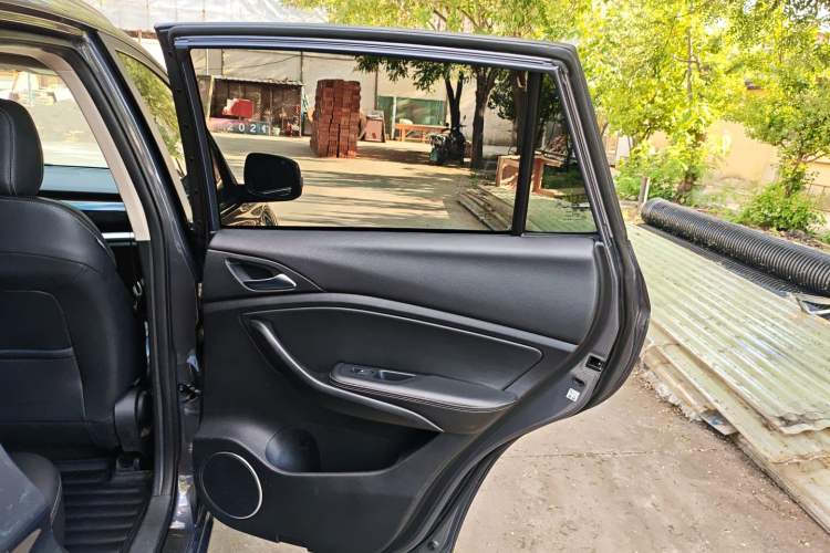 Used BYD Song 2021 Classic Edition 1.5T Automatic Luxury Model
