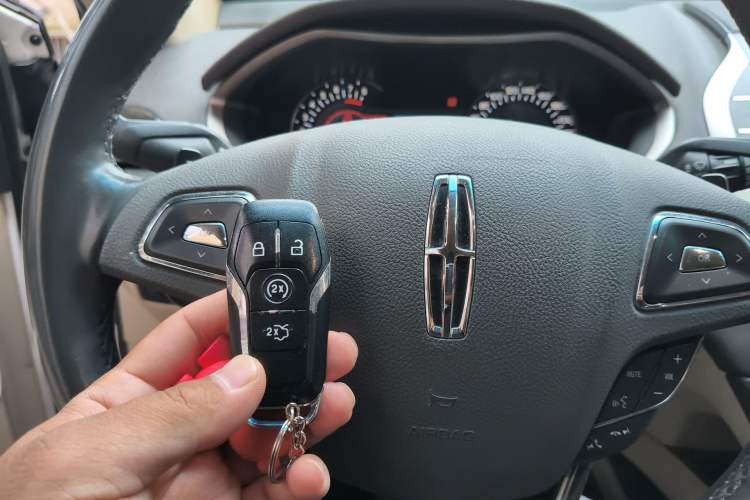 Used Lincoln MKZ 2014 2.0T Luxury Edition Vehicle Key