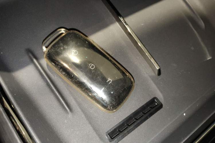 Used Geely Galaxy E8 2025 700 km Long-Range Intelligent Driving Version
