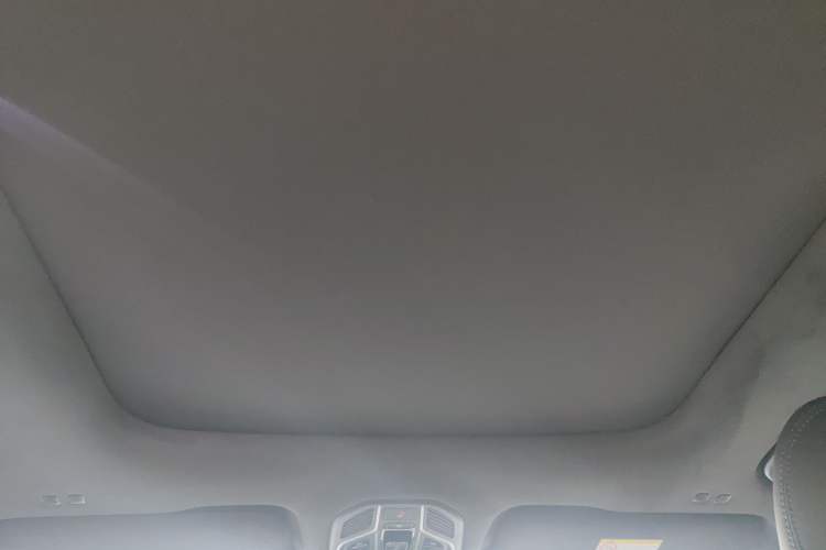 Used Geely Auto Monjaro L 2021 2.0TD DCT EVO Two-Wheel Drive Smart Luxury Version Headliner