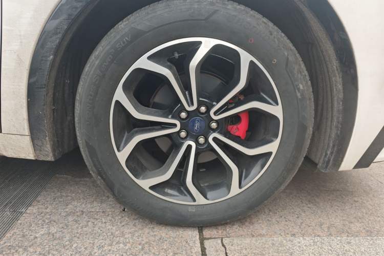 Used Ford EVOS 2022 EcoBoost 245 Sport Edition Right Front Wheel Hub