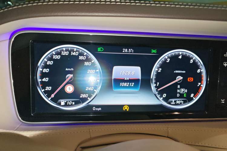 Used Mercedes-Benz S-Class 2014 S 320 L Luxury Model Odometer Close Up