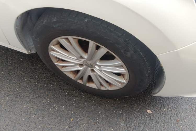 Used Peugeot 301 2016 1.6L Manual Comfort Edition Right Front Wheel Hub