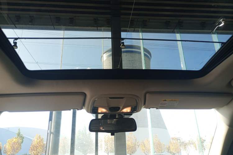 Used Jeep Cherokee 2017 2.0L Superior Edition
