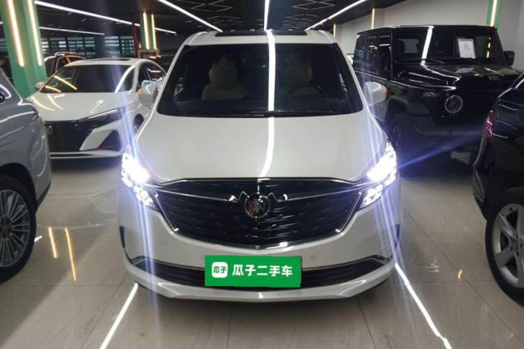 Used Buick GL8 2022 ES Land Cruiser 653T Luxury Model