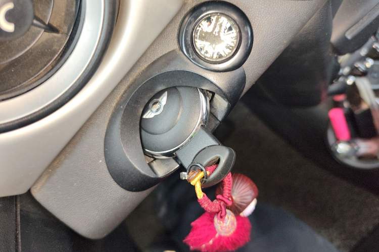 Used MINI 2011 1.6L ONE