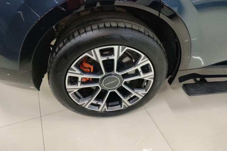 Used Lynk & Co 900 2025 2.0T Ultra Right Rear Wheel Hub