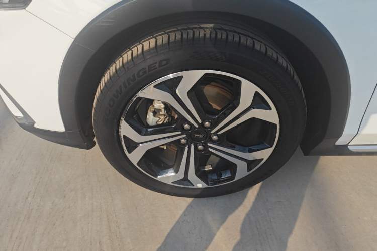 Used Ford Focus Active 2021 EcoBoost 180 Automatic Trendy Model Left Front Wheel Hub