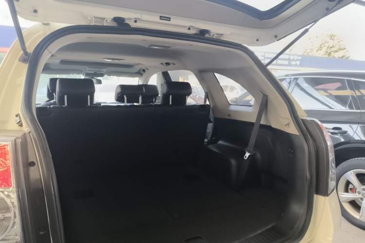 Used Chevrolet Captiva 2014 2.4L Two-Wheel Drive Urban Version 7 Seats
