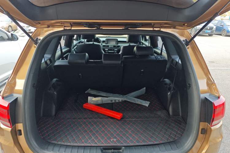 Used Kia KX7 2017 2.0T Automatic Two-Wheel Drive GLS 7-Seater