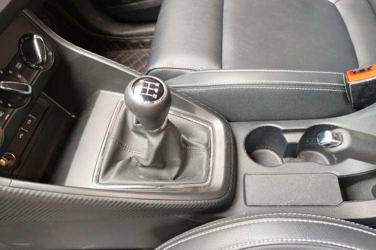 Used MG ZS 2018 1.5L Manual Elite Edition China V standard Gear Lever