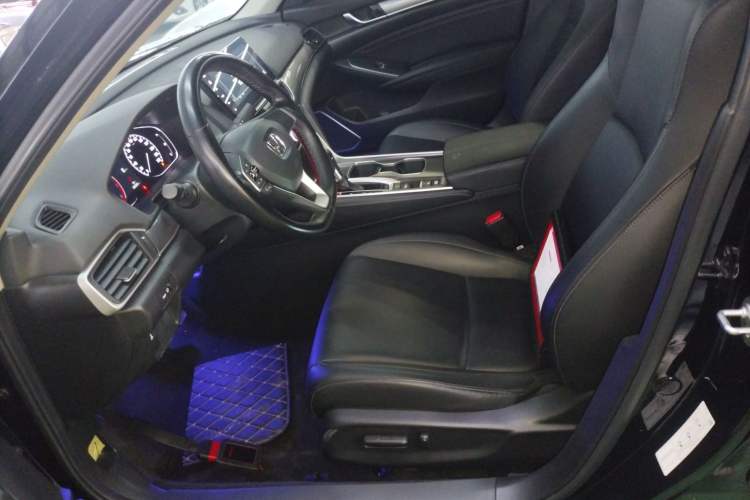 Used Honda Accord 2022 260TURBO Luxury Edition Left Front Seat