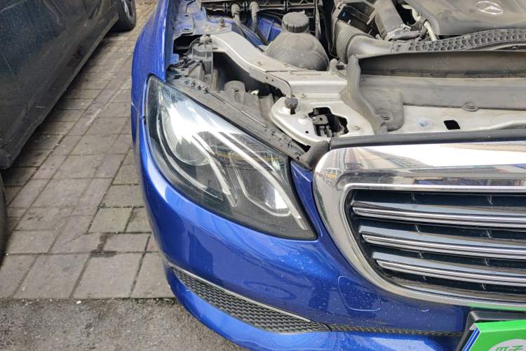 Used Mercedes-Benz E-Class 2018 E 300 L Luxury Model Right Front Headlight