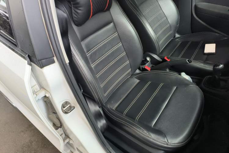 Used Volkswagen Polo 2018 1.5L Manual Drive-Comfort Model Right Front Seat