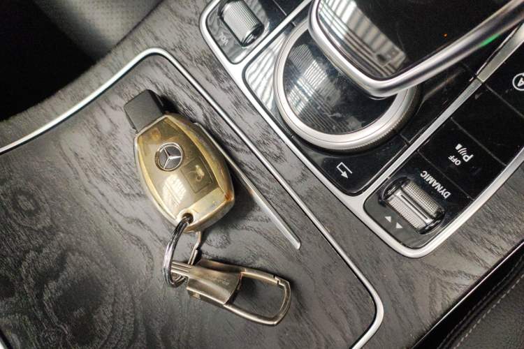 Used Mercedes-Benz C-Class 2015 Revised C 200 L Sport Edition Vehicle Key