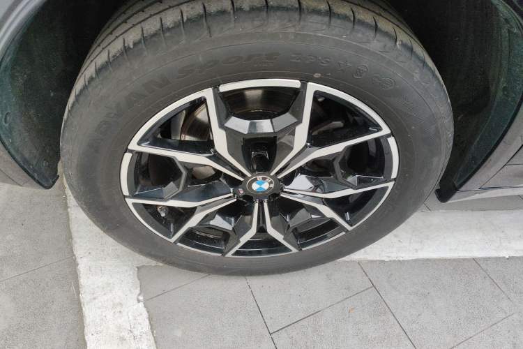 Used BMW X3 2023 xDrive25i M Sport Package Right Rear Wheel Hub
