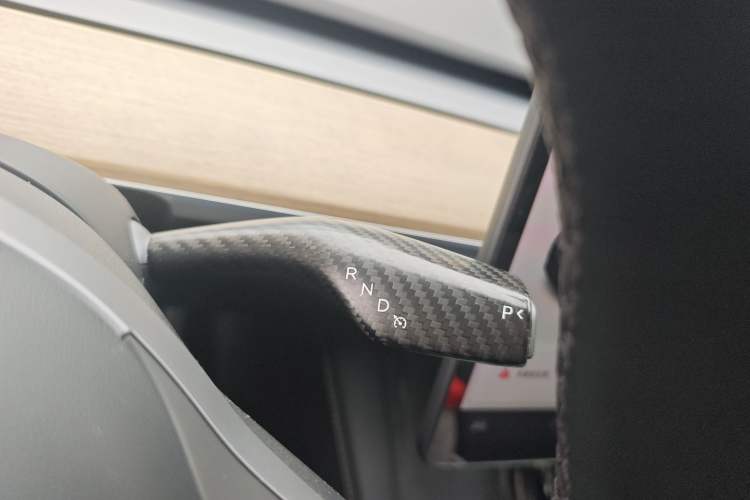 Used Tesla Model Y 2021 Long-Range All-Wheel-Drive Version