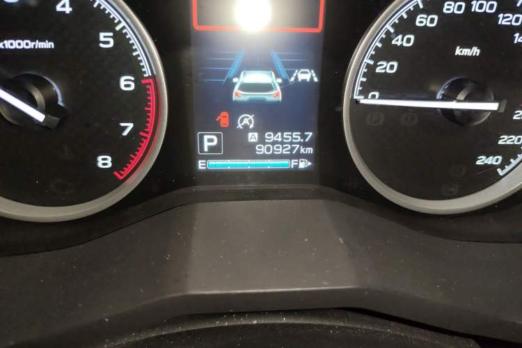 Used Subaru Forester 2020 2.0i Luxury Edition EyeSight Odometer Close Up