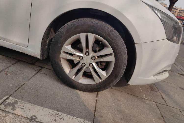 Used Chevrolet Cruze 2015 1.5L Classic SE MT