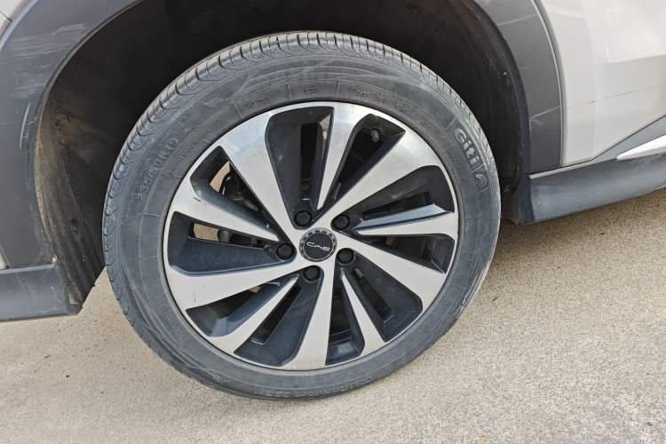 Used BYD Song PLUS New Energy 2023 Champion Edition EV 520KM Luxury Model
