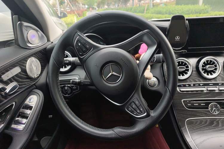 Used Mercedes-Benz C-Class 2017 C 200 L Sport Edition Steering Wheel