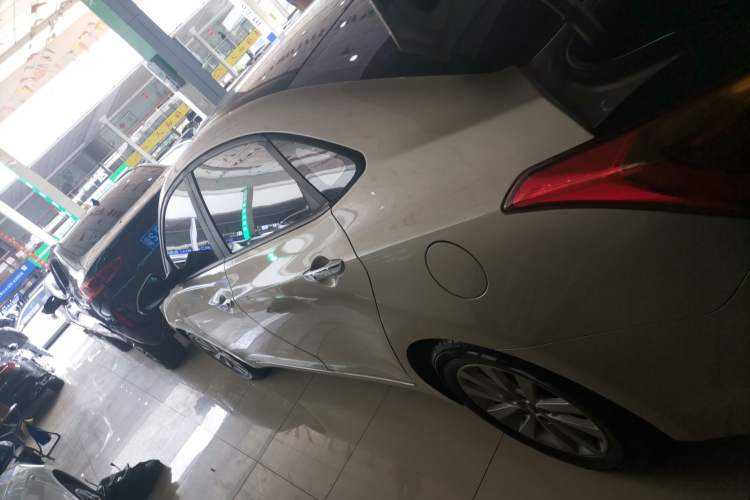 Used Hyundai Mistra 2014 1.8L Automatic Smart GLS Exterior 3