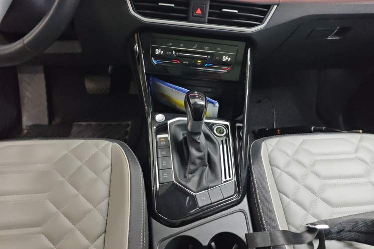 Used Volkswagen Tayron 2023 300TSI Two-Wheel-Drive Luxury Plus Advanced Edition
