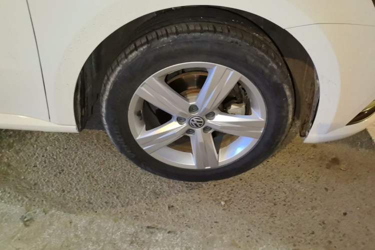 Used Volkswagen Lavida 2017 1.6L Manual Fashion Edition