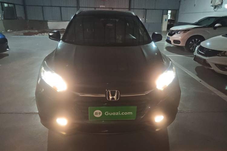 Used Honda Vezel 2015 1.8L CVT 2WD Luxury Model
