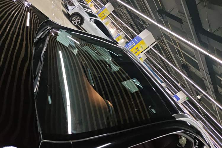 Used Mercedes-Benz GLC 2021 GLC 260 L 4MATIC Dynamic Edition Roof