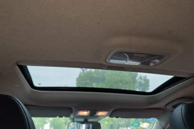 Used Hyundai ix35 2015 2.0L Automatic 2WD Smart Version China V Standard
