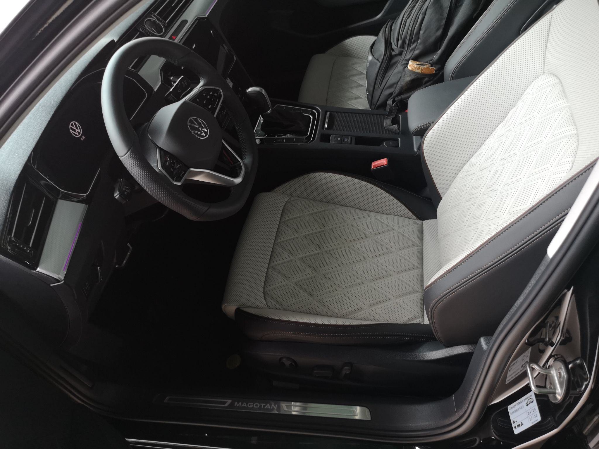 Interior delantero