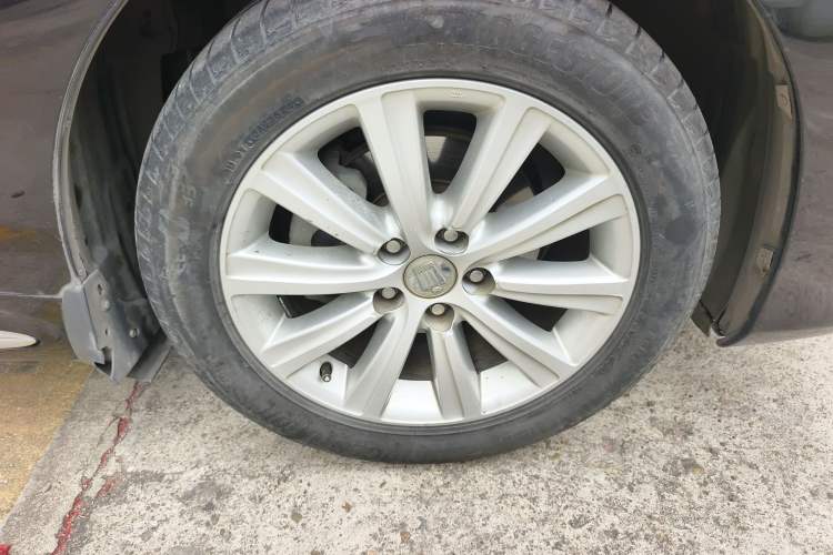 Used Toyota Crown 2012 2.5L Royal Leather Edition Right Front Wheel Hub