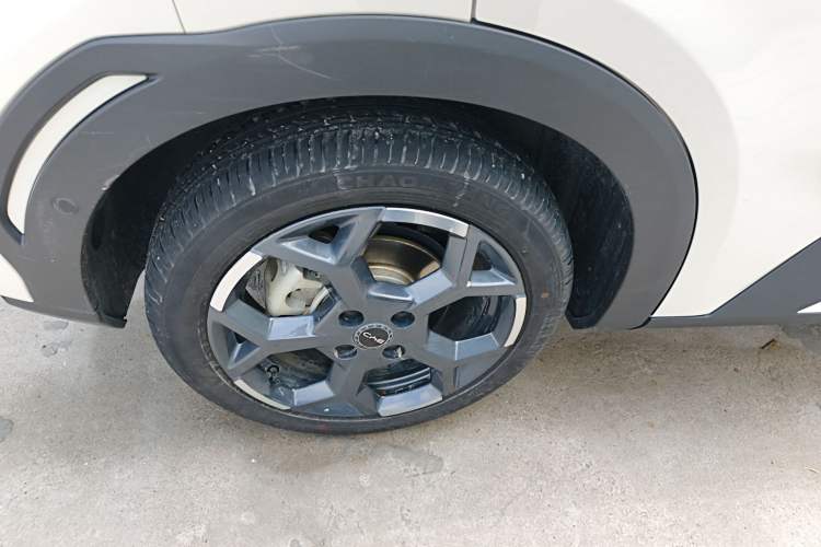 Used BYD Seagull 2025 Smart Drive Version 305 km Freedom Edition Right Rear Wheel Hub