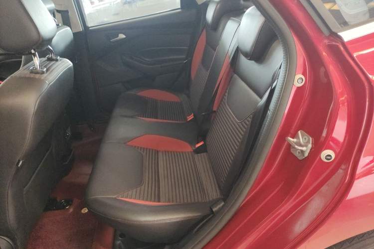 Used Ford Focus 2020 Hatchback Classic 1.5L Automatic Trendy Model