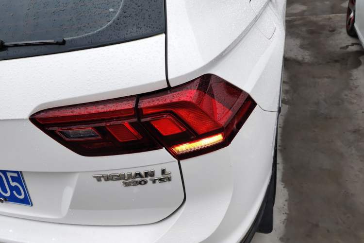 Used Volkswagen Tiguan L 2019 330TSI Automatic Two-Wheel Drive Smart Luxury Version China V Emission Standard