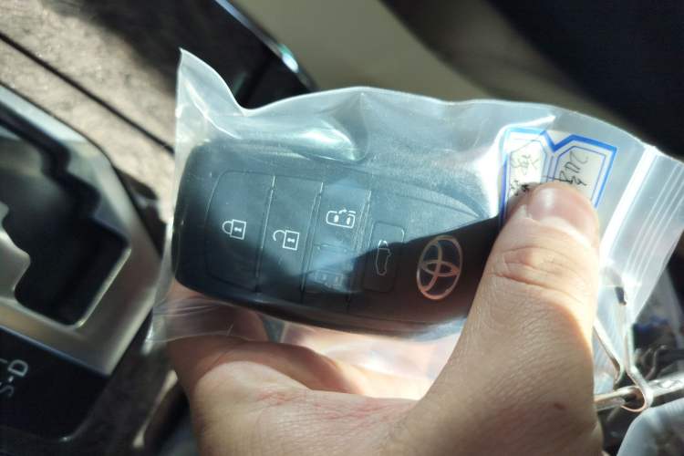 Used Toyota Vellfire 2021 Crown Dual-Engine 2.5L HV Prestige Edition