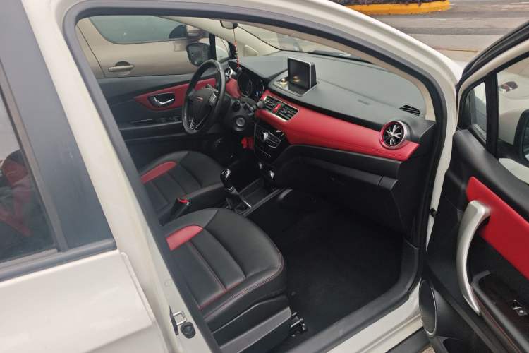 Used Haval H1 2015 1.5L Manual Luxury Model
