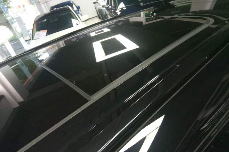 Used Lynk & Co 08 EM-P 2023 220km All-Wheel-Drive Performance Halo Roof