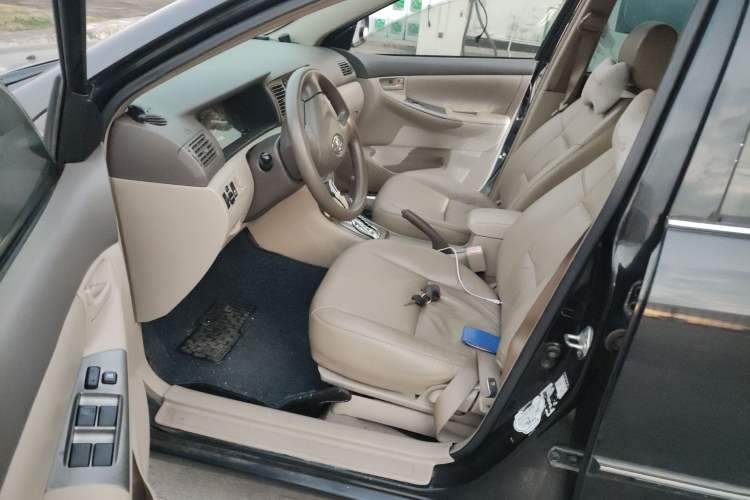 Used Toyota Corolla EX 2011 1.6L Automatic Luxury Edition
