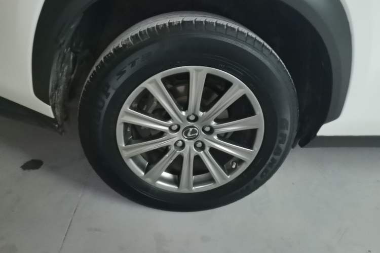Used Lexus NX 2017 200 Front-Wheel-Drive X-Trail SE Edition
