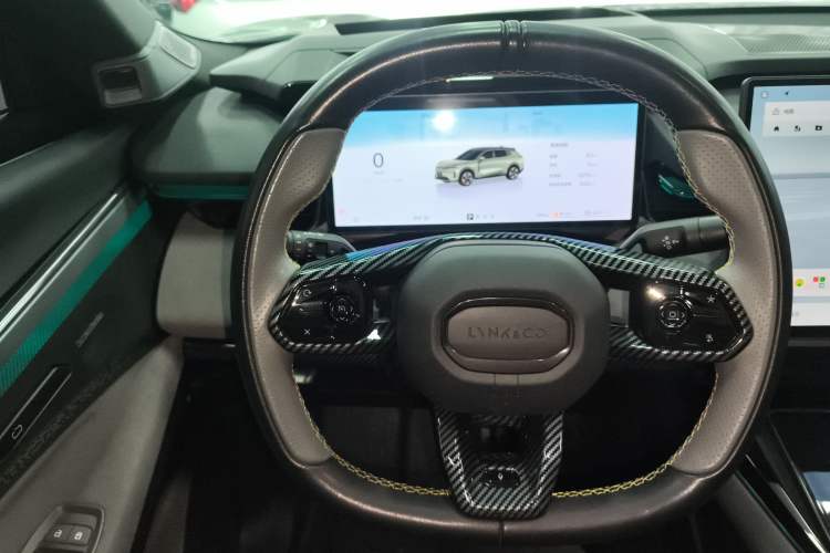 Used Lynk & Co 08 EM-P 2023 120km Long-Range Halo Steering Wheel