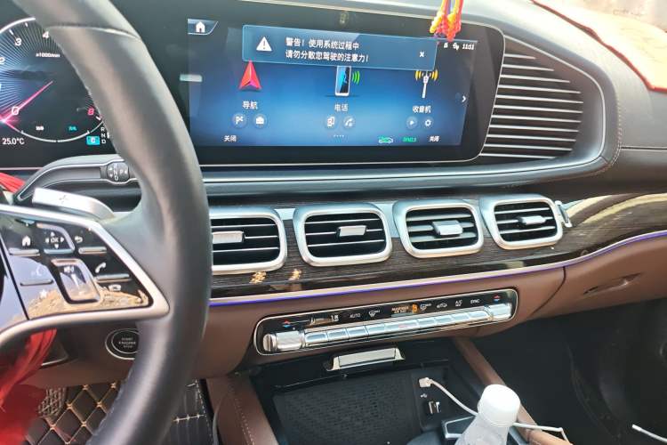 Used Mercedes-Benz GLE 2025 GLE 350 4MATIC Stylish Model Audio And AC Panel