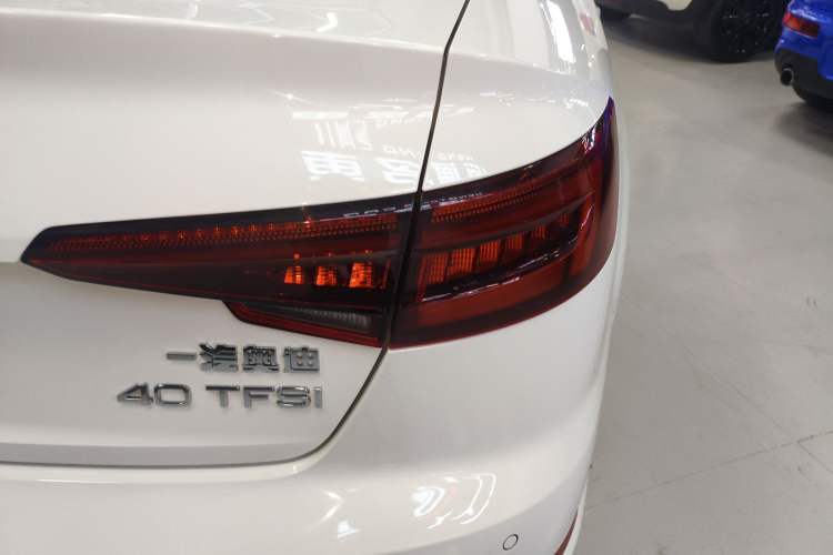 Used Audi A4L 2019 40 TFSI Fashion Version China V