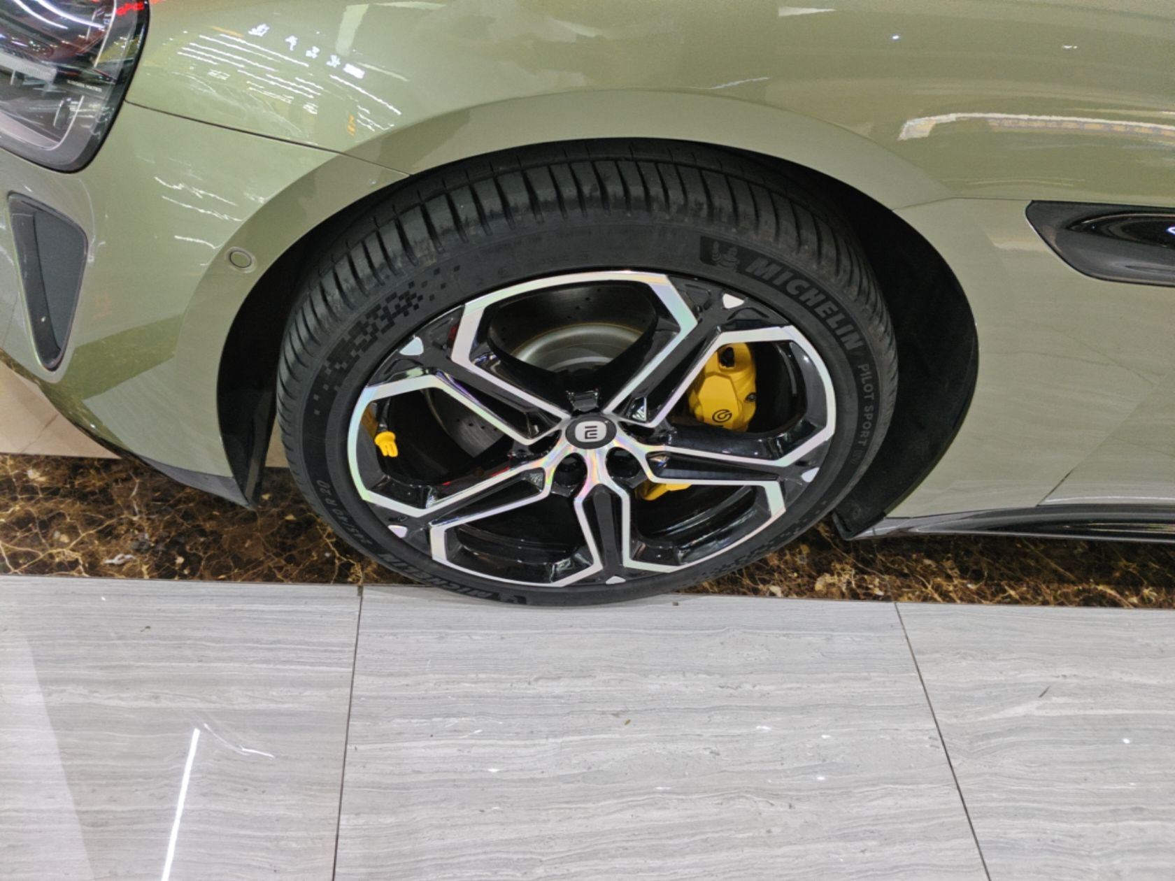 Xiaomi Auto SU7 2024 Rear-Drive Long-Range Intelligent Driving Version — снимка 10
