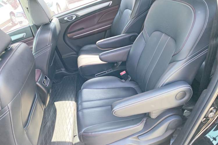 Used GAC Trumpchi M6 2023 PRO 270T DCT Luxury Edition
